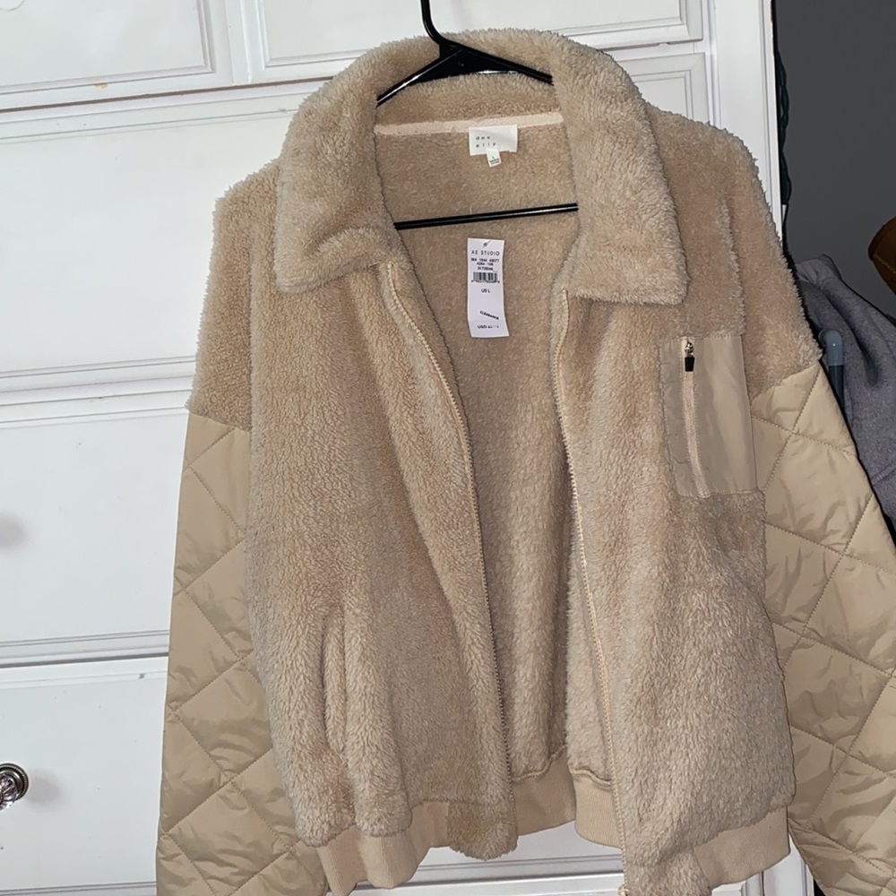 NWT jacket - Picture 4 of 7